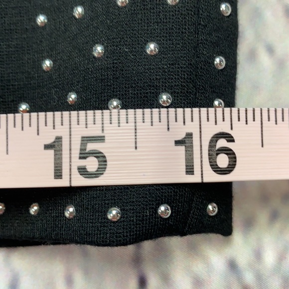 WHITE HOUSE|BLACK MARKET Black Skirt Size: 2 - Picture 9 of 17